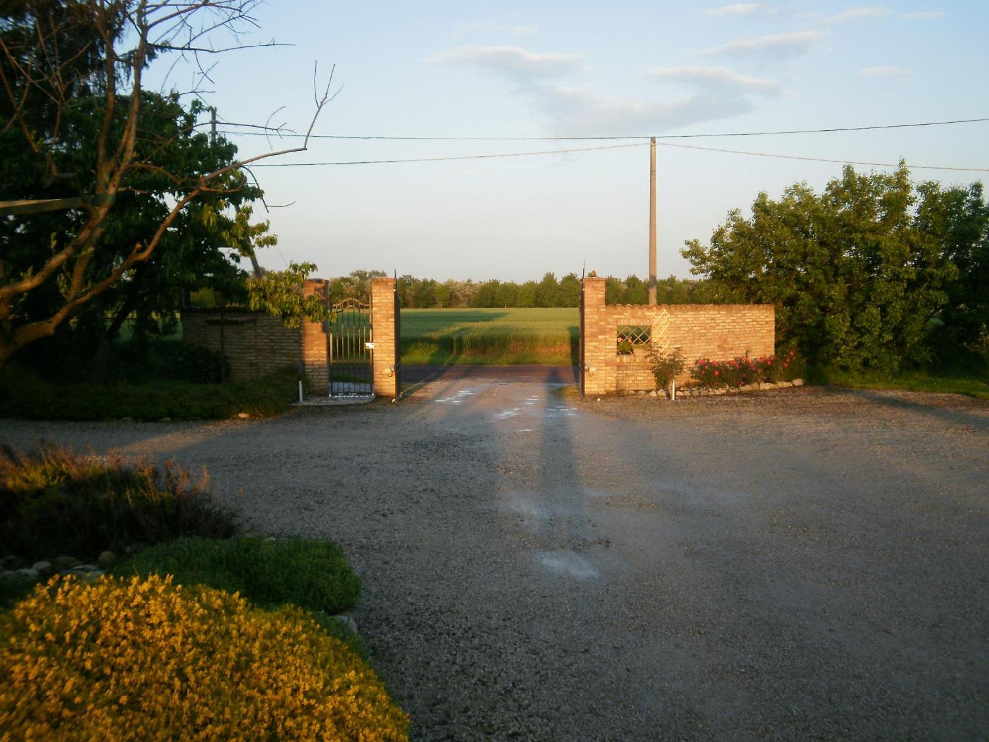Agriturismo La Cascinetta Пьеве-ди-Ченто Экстерьер фото