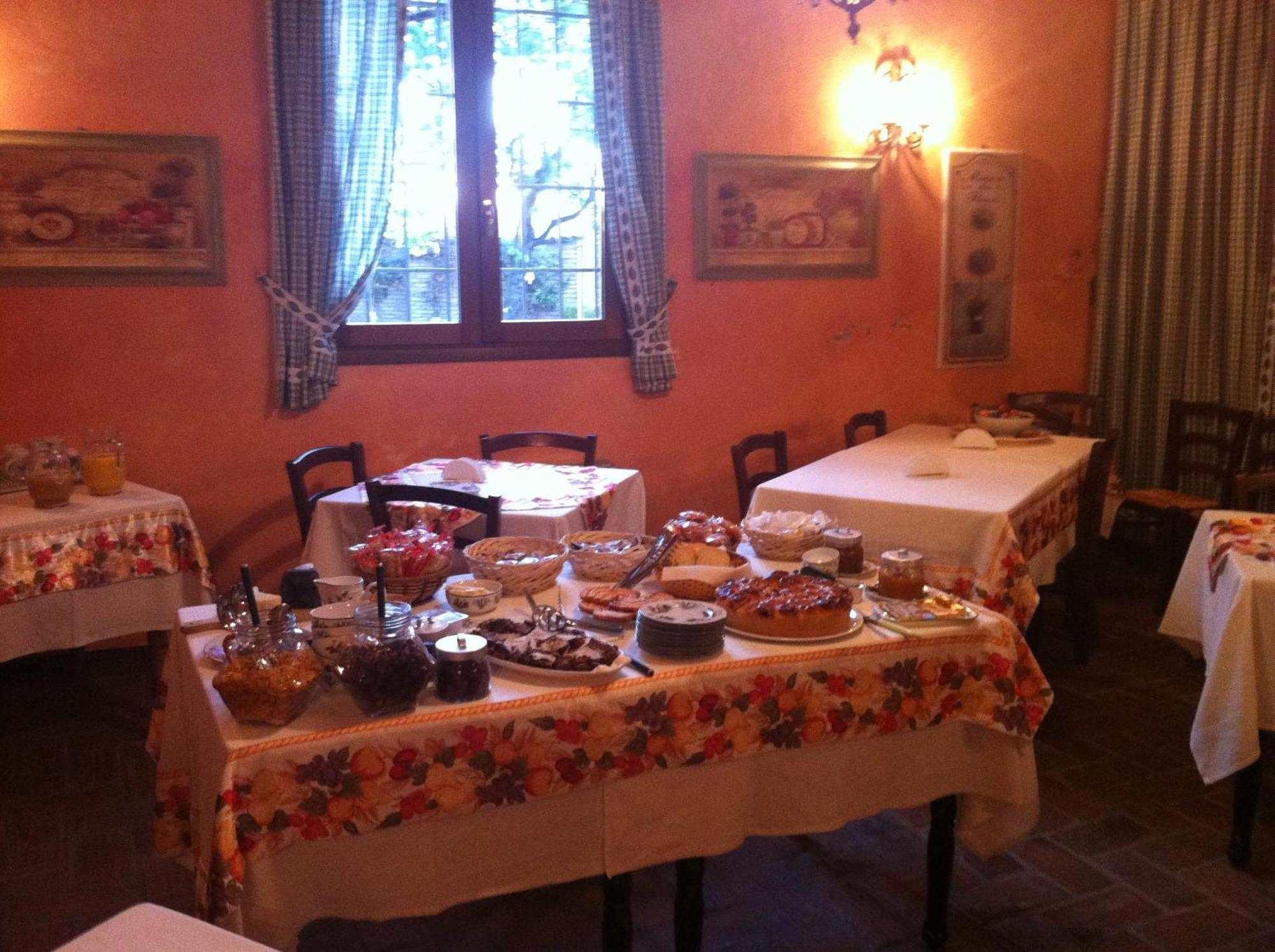 Agriturismo La Cascinetta Пьеве-ди-Ченто Экстерьер фото