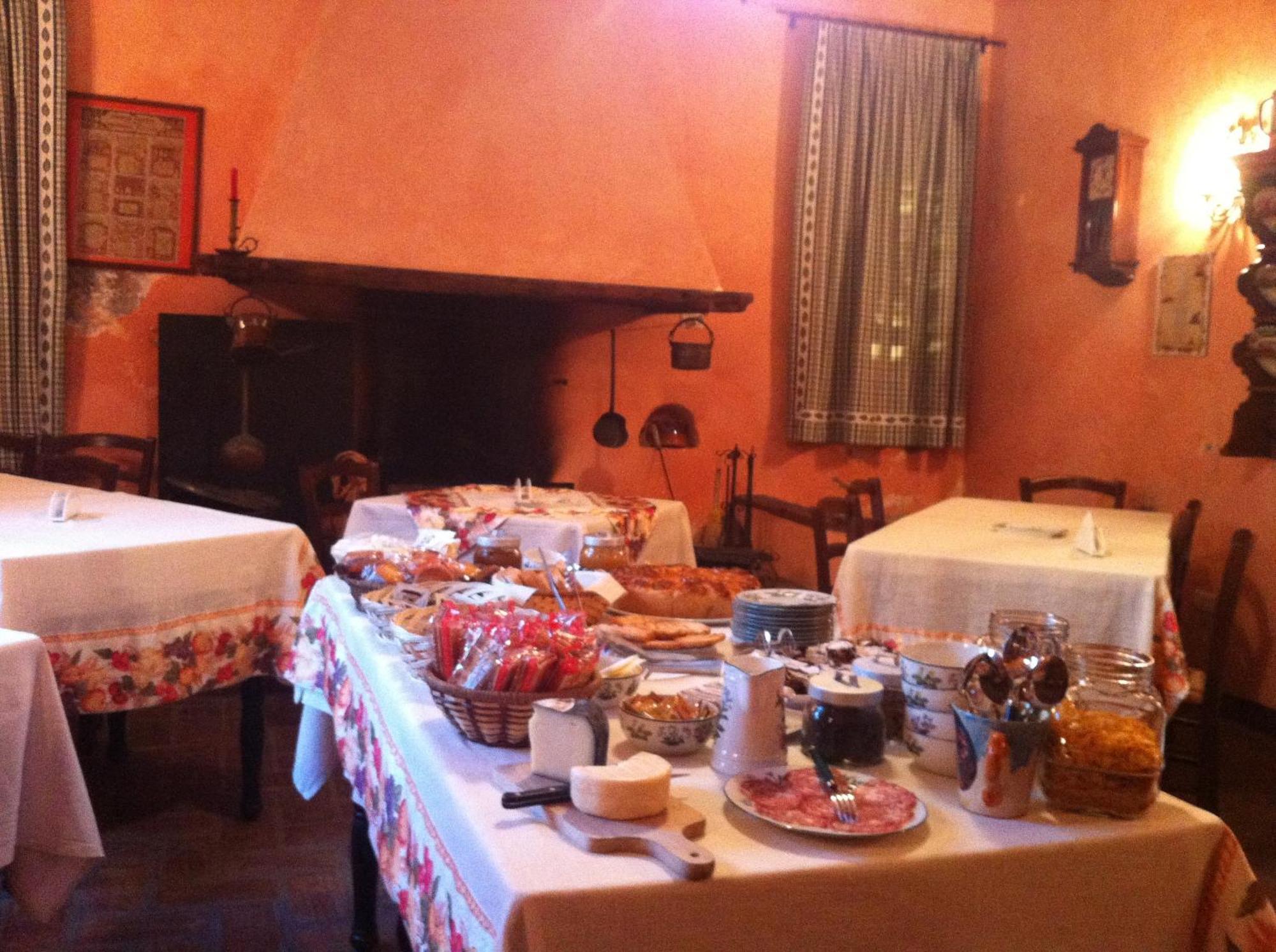 Agriturismo La Cascinetta Пьеве-ди-Ченто Экстерьер фото