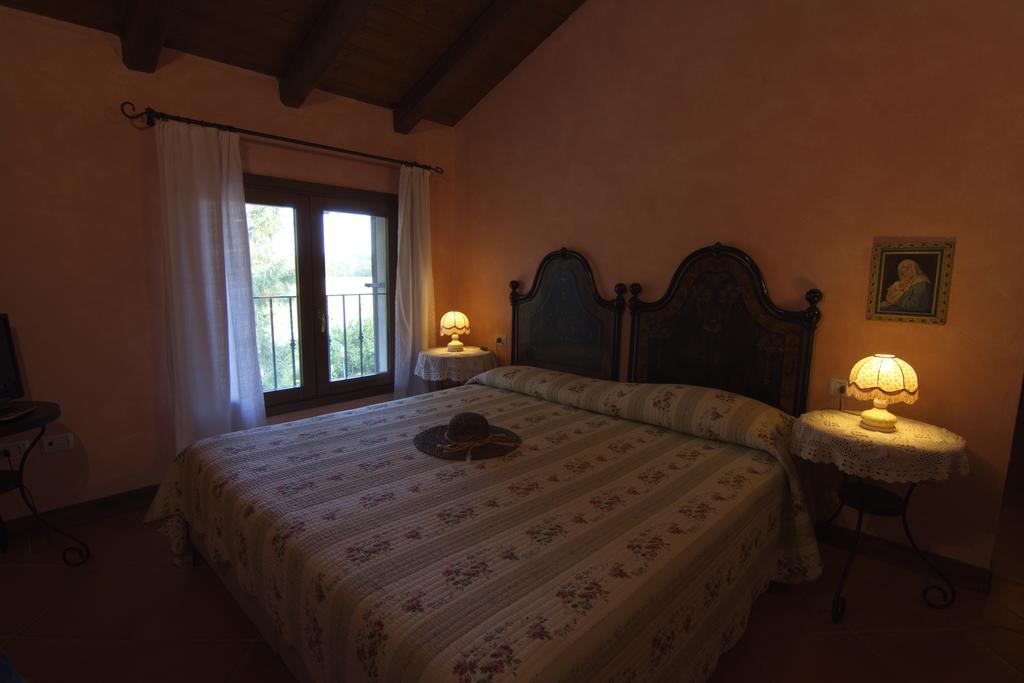 Agriturismo La Cascinetta Пьеве-ди-Ченто Экстерьер фото