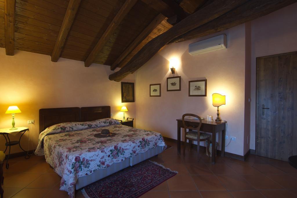 Agriturismo La Cascinetta Пьеве-ди-Ченто Экстерьер фото