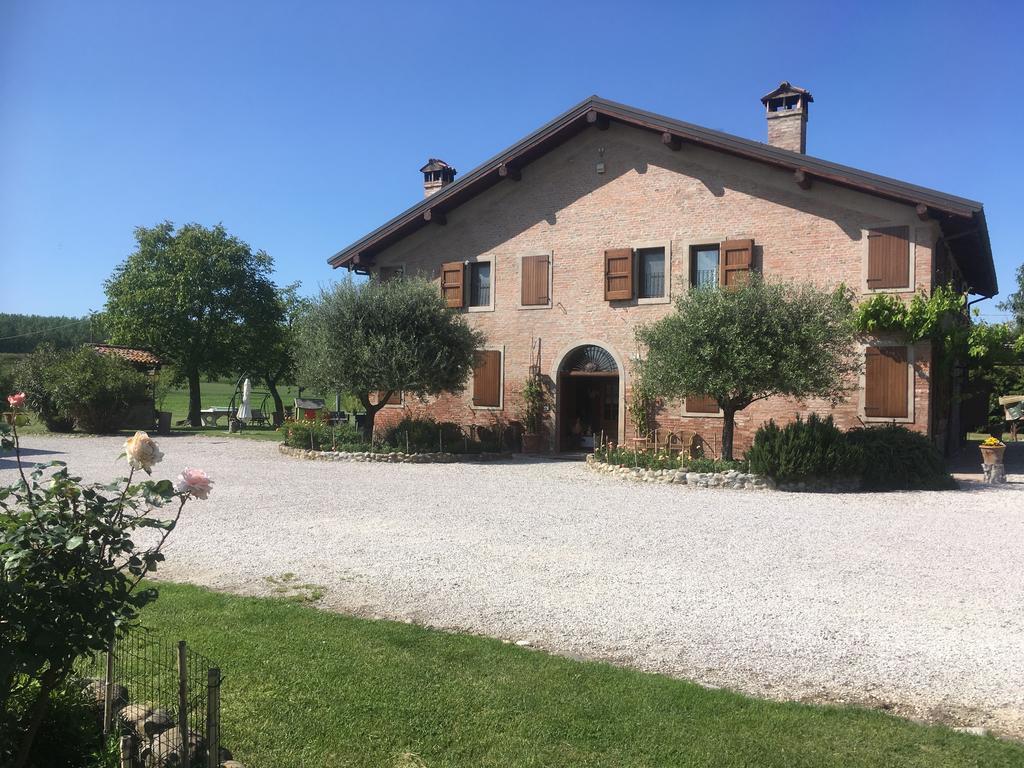 Agriturismo La Cascinetta Пьеве-ди-Ченто Экстерьер фото
