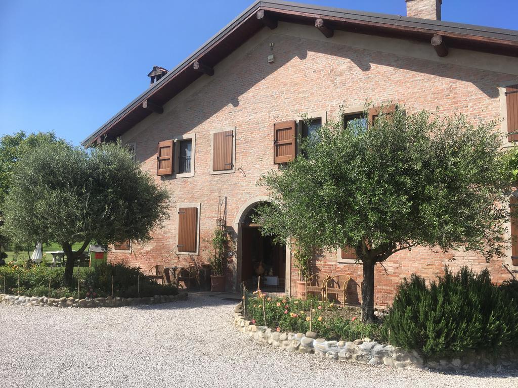 Agriturismo La Cascinetta Пьеве-ди-Ченто Экстерьер фото